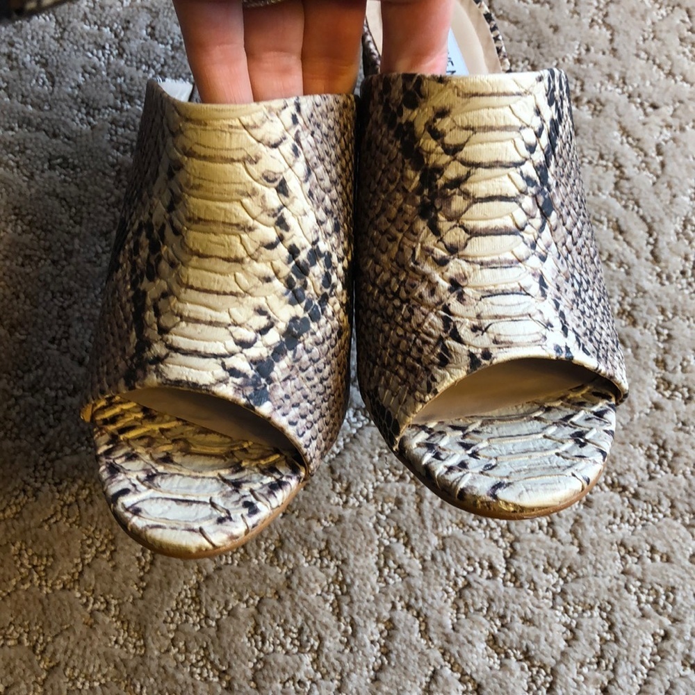 Steve Madden Esmeralda Snake sandal heel shoe gray black shoe size 6.5 - Picture 8 of 8